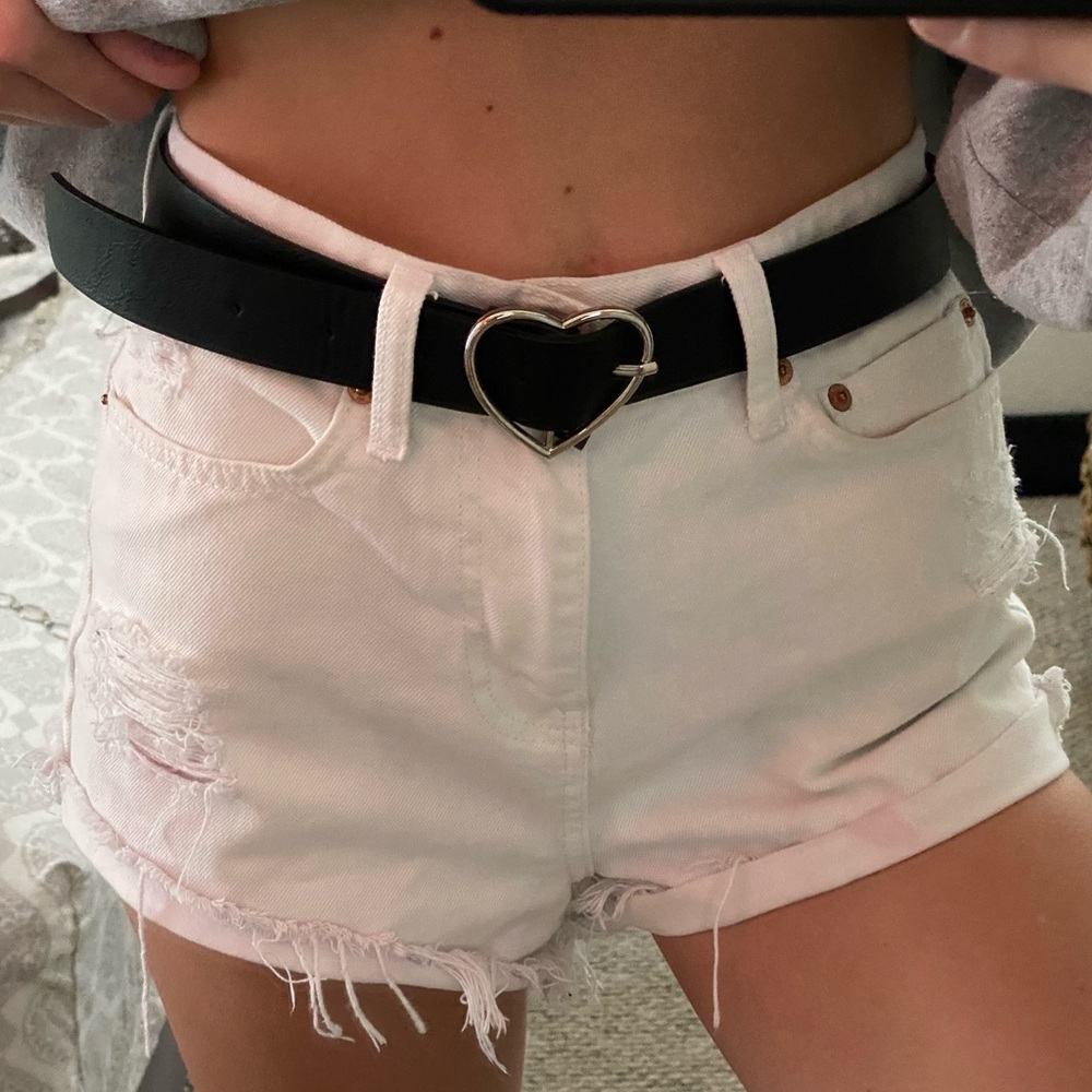 Brandy Melville Heart Buckle Belt